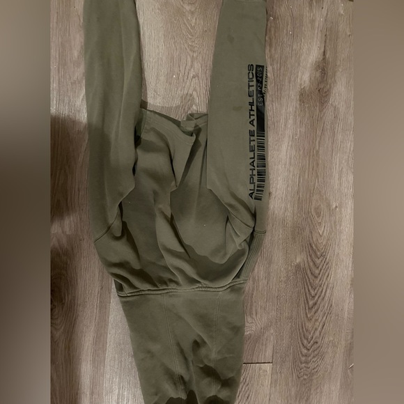 Green crop hoodie - Picture 2 of 3